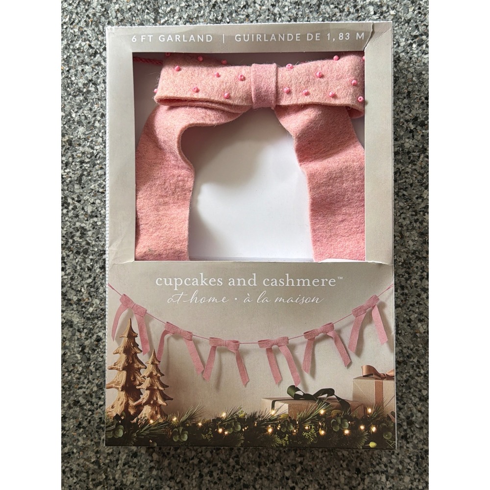 Cupcakes and Cashmere Pink Felt Bow Garland 6ft Beaded Holiday Decor New‎